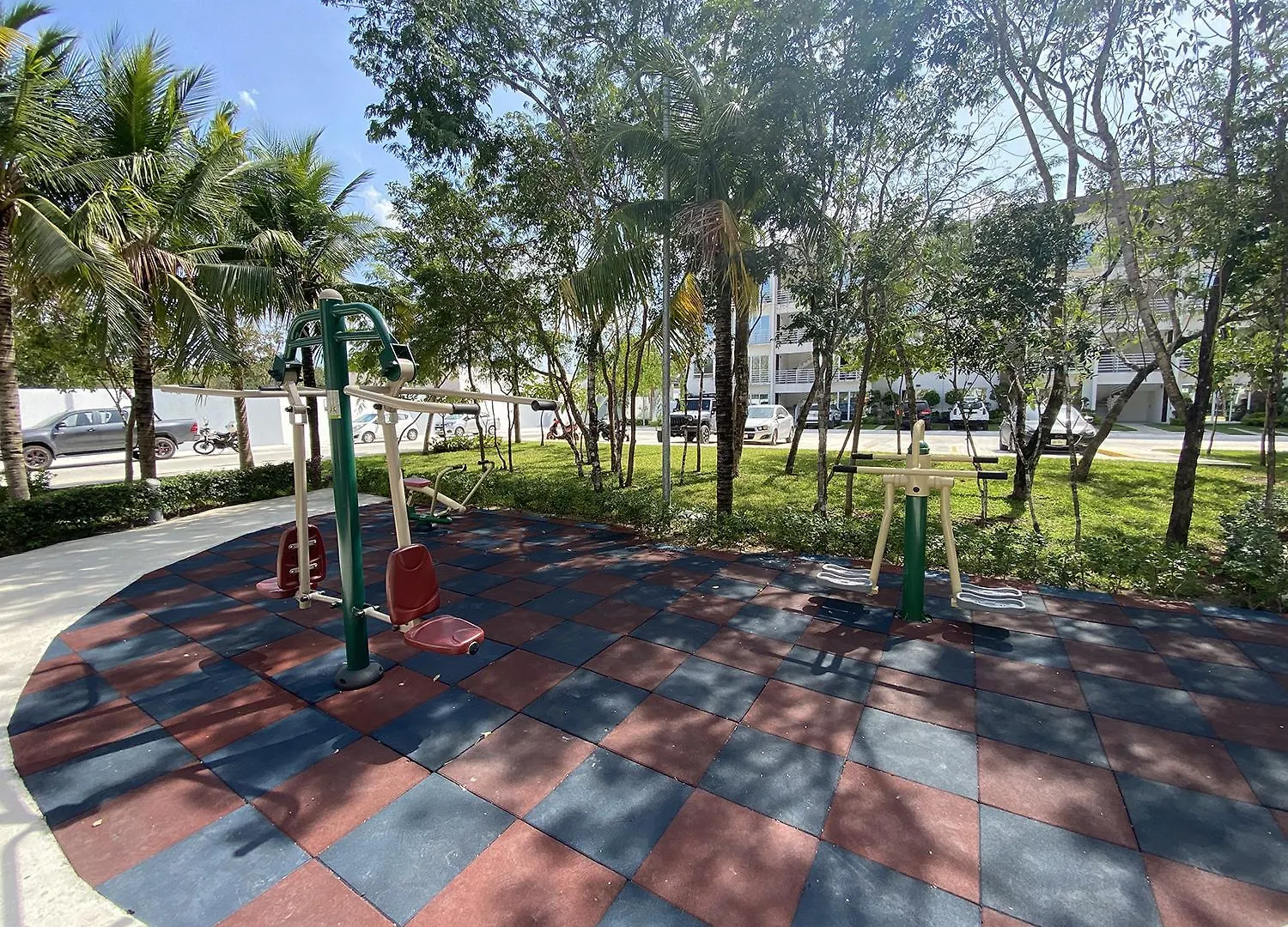 Espacio Amazonia - Gym, Alberca Grande, Padel Playa del Carmen Lejlighed