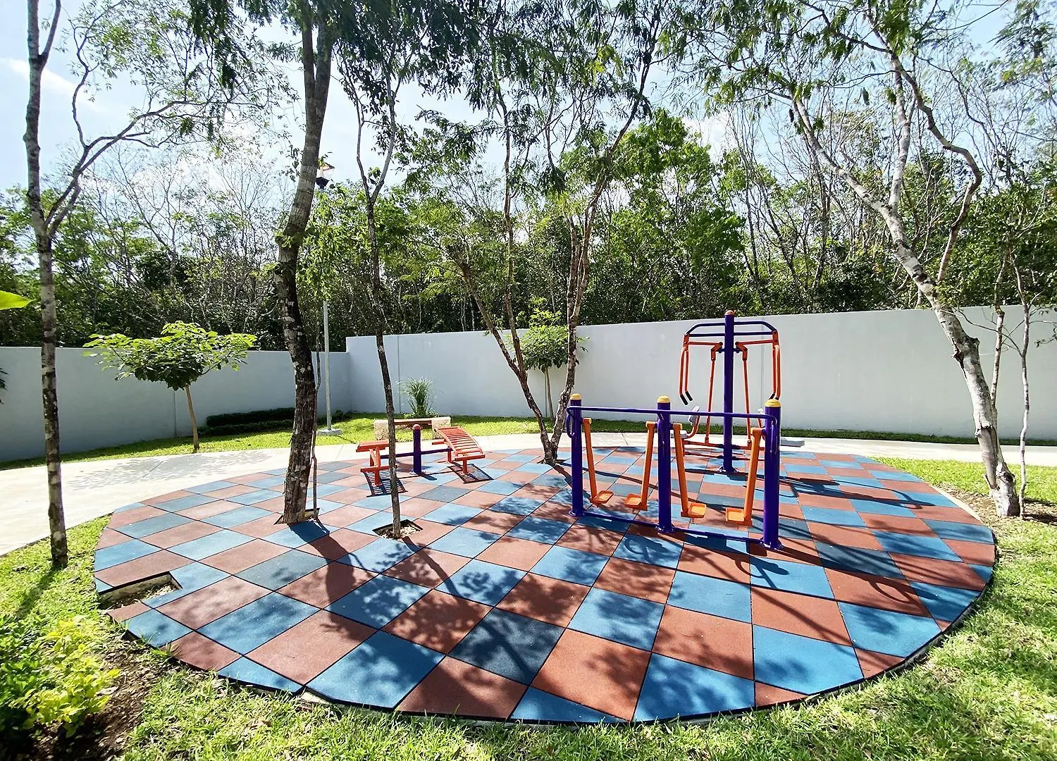 Espacio Amazonia - Gym, Alberca Grande, Padel Playa del Carmen 0*,  Mexico