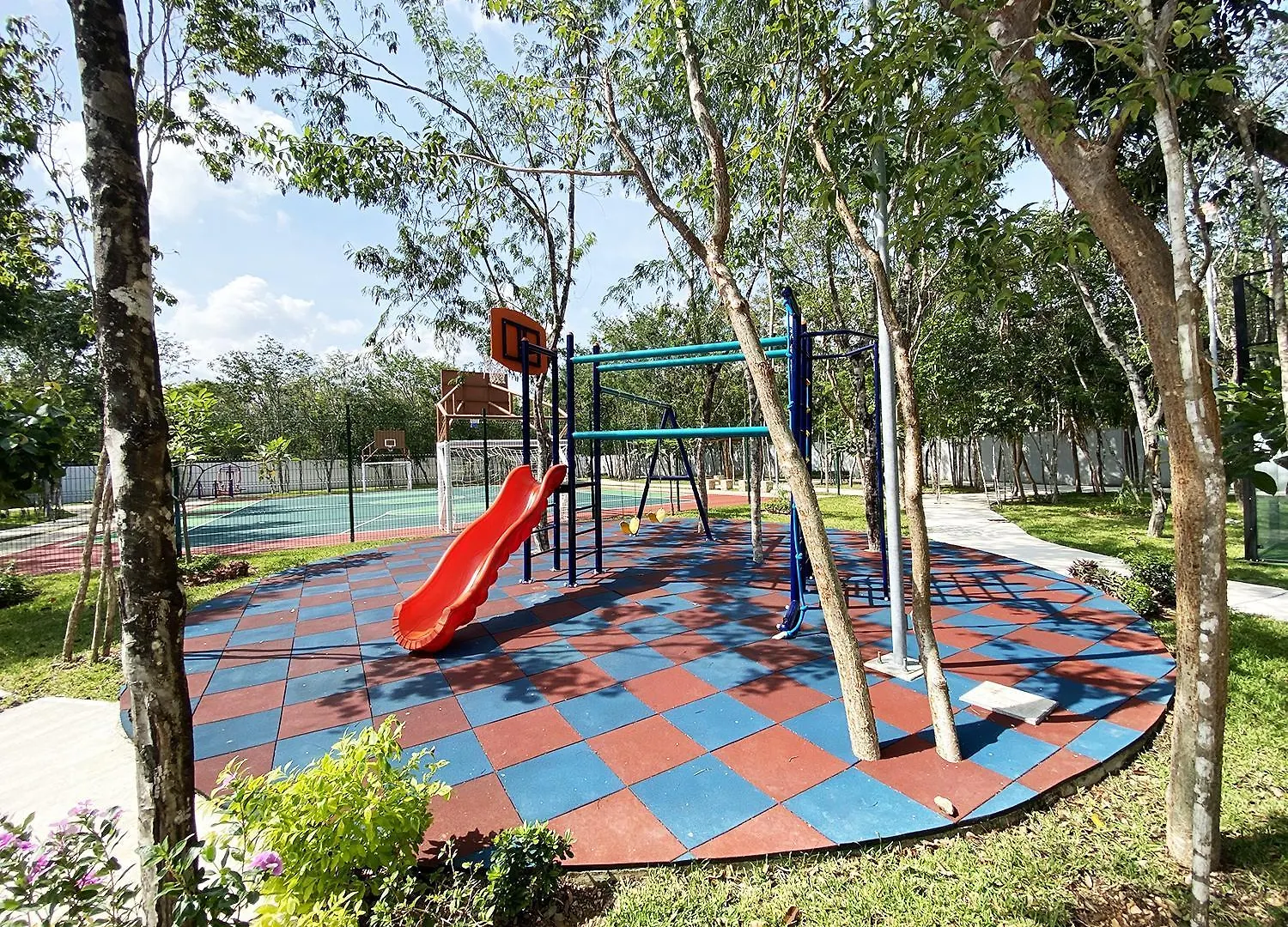 Espacio Amazonia - Gym, Alberca Grande, Padel Playa del Carmen