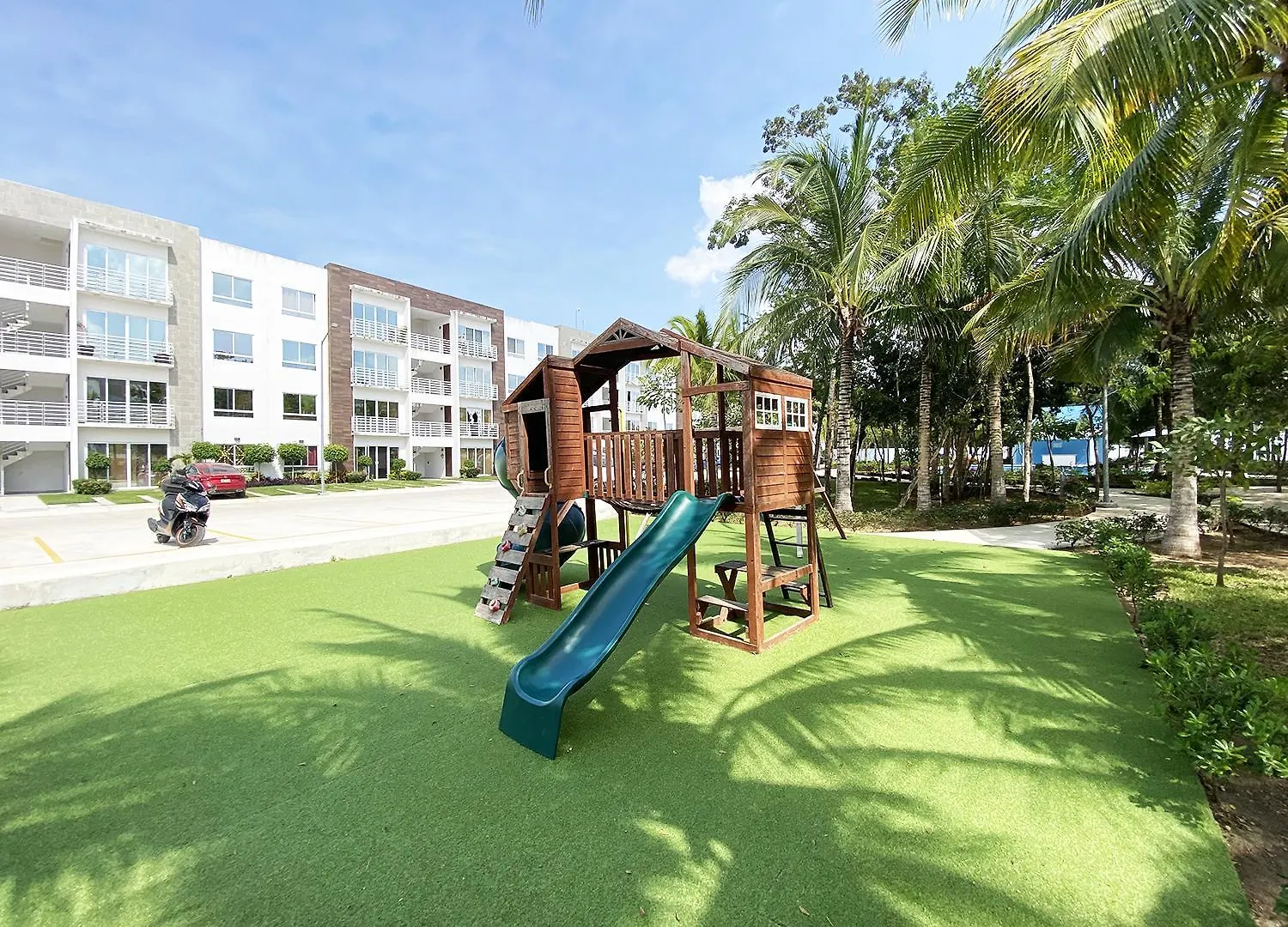 Espacio Amazonia - Gym, Alberca Grande, Padel Playa del Carmen 0*,  Mexico