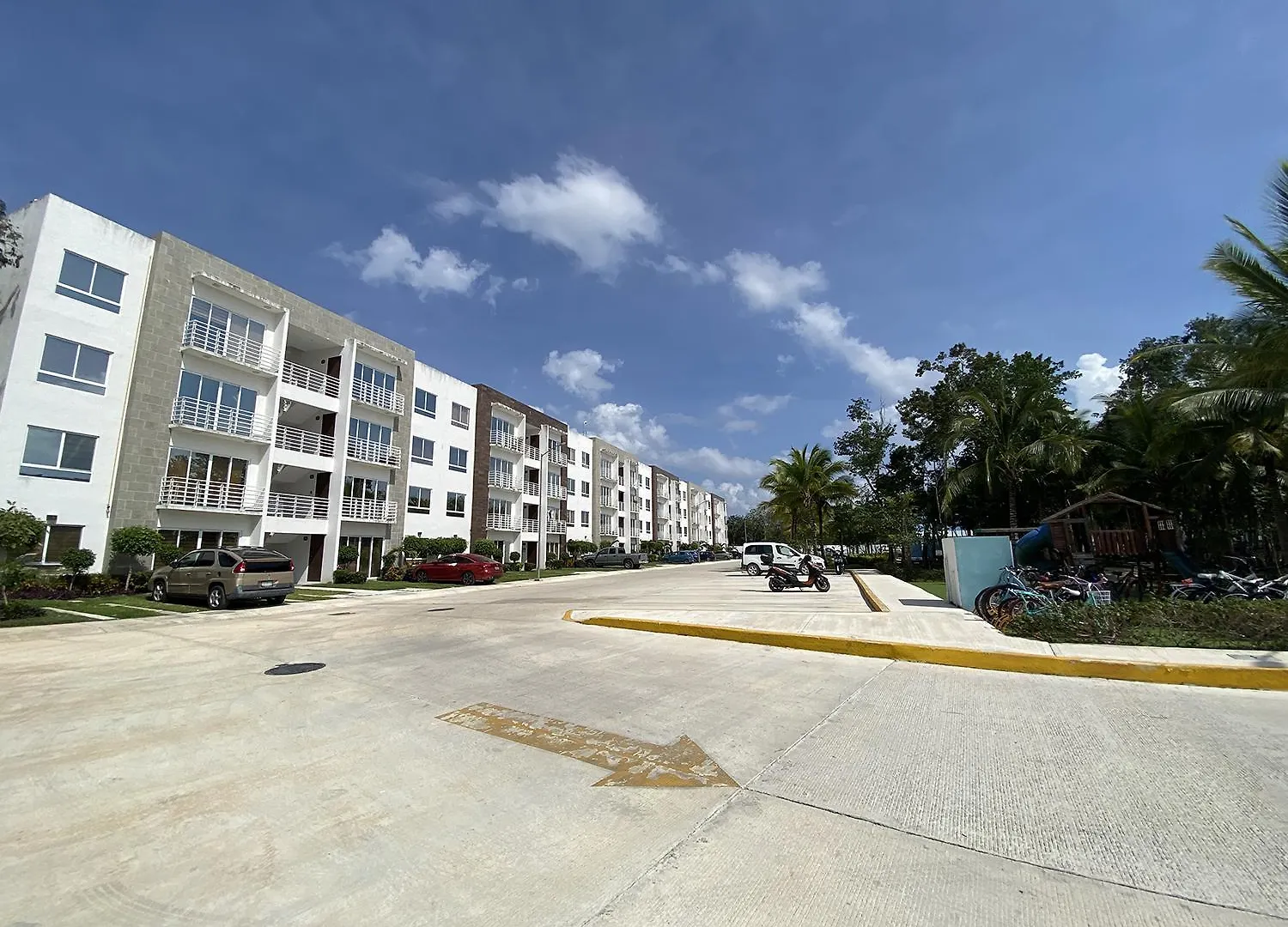 Espacio Amazonia - Gym, Alberca Grande, Padel Playa del Carmen 0*,  Mexico